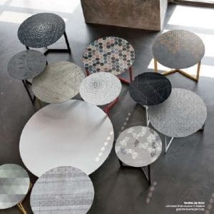 Tavolino Tomasella modello Joy Decor, tante finiture, dimensioni e altezze per esprimere il piacere di arredare e la gioia di stare insieme.