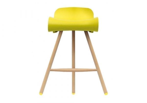 bcn-sgabello-su-base-legno-kristalia