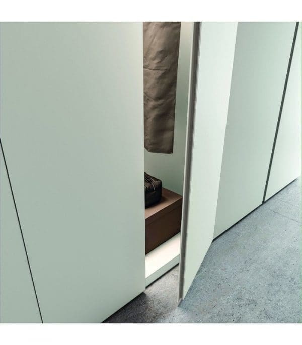 camera-matrimoniale-bianca-armadio–battente-santa-lucia-pratico (1)