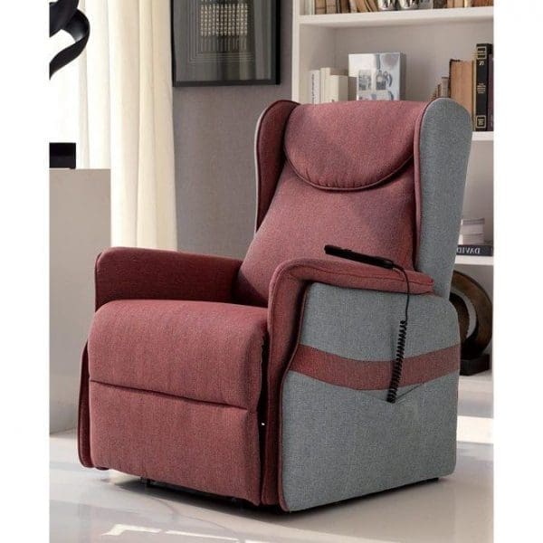 laura rossa-650×650