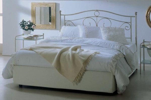 letto-matrimoniale-garda-di-ingenia_O1 letto-matrimoniale-garda-di-ingenia_O1