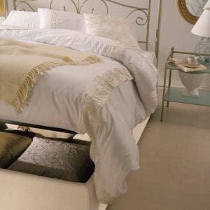 letto-matrimoniale-garda-di-ingenia_O2