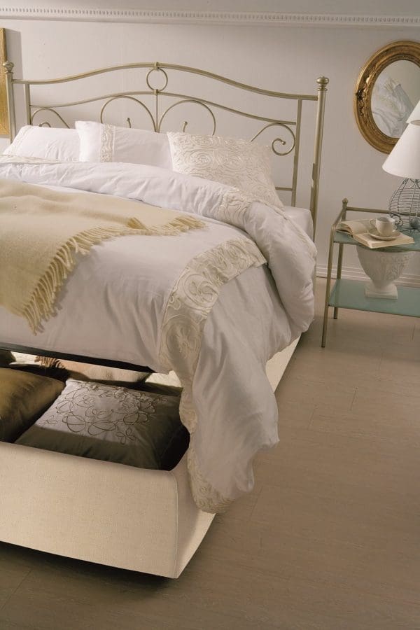 letto-matrimoniale-garda-di-ingenia_O2 letto-matrimoniale-garda-di-ingenia_O2