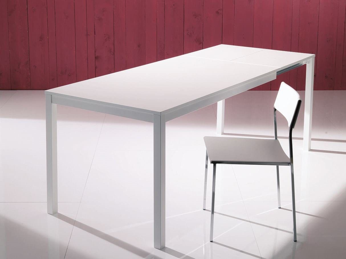 Tavolo Bontempi Casa modello Mago, può essere utilizzato come tavolo per il soggiorno o la cucina, adattabile facilmente a qualunque stile d'arredamento.