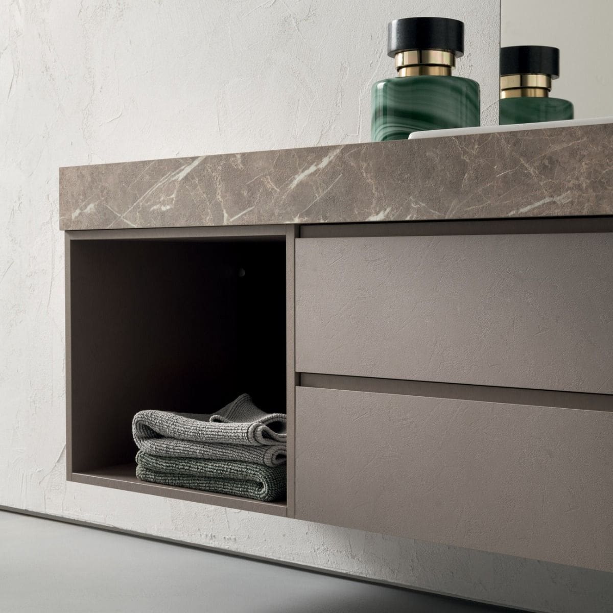 bg004_1_-_copia bg004_1_-_copia